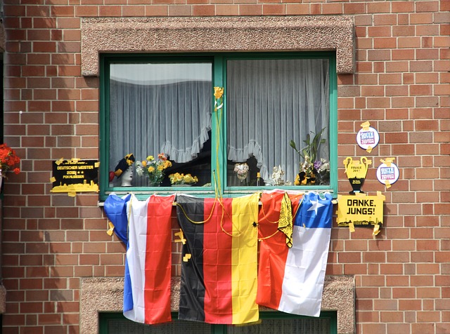 足不同群体 足不同群体